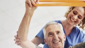 fisioterapeuta e paciente