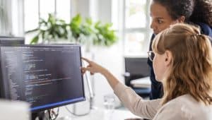 estudantes de desenvolvimento de sistemas