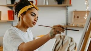 estudante de artes visuais