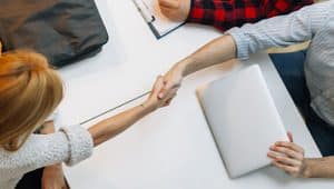 o jovem e o mercado de trabalho