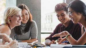 Administração em uma faculdade particular